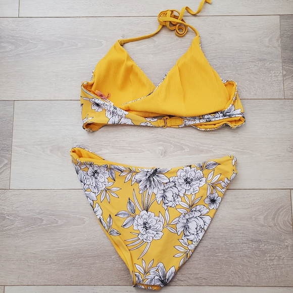 Reversible Swimwear - Picture 5 of 5